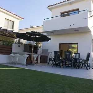 chara-elizabeth-no-2-villa.protaras-cy-hotels.com/